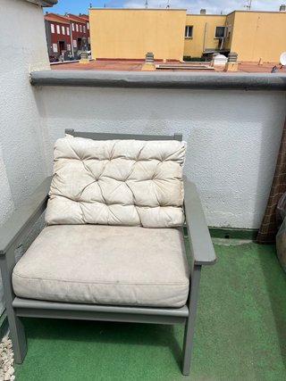 OPORTUNIDAD! Sillón de madera para jardín