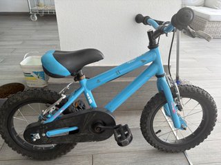 Bicicleta infantil azul poco uso
