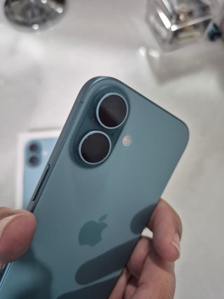 iPhone 16 128GB