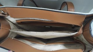 Bolso Guess Beige y Marrón