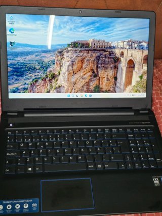 Erazer Gaming Netbook i5 1TB SSD 8GB RAM Nvidia 4G