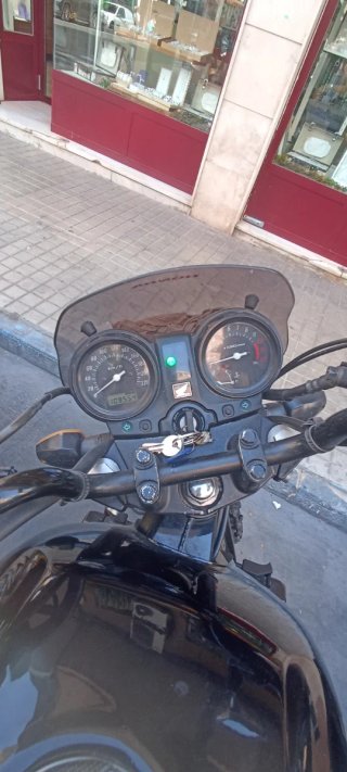 Honda CBF 500 Naked Negra