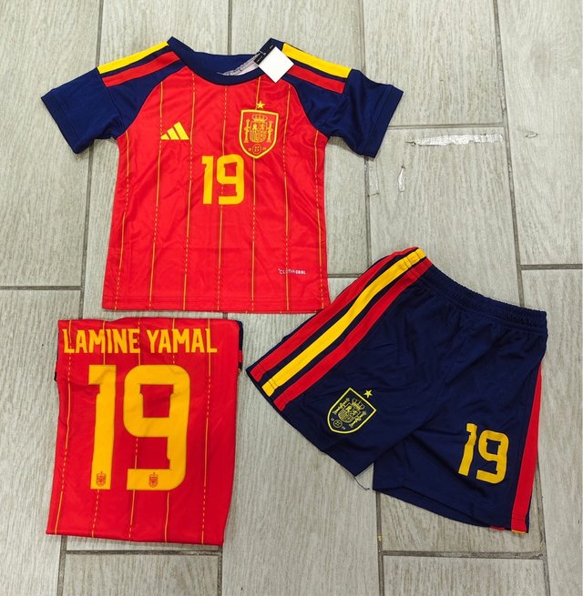 Conjunto España 19 Lamine Yamal