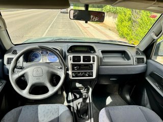 Mitsubishi Montero 2001