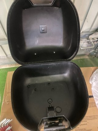 Baúl Top Case Givi Negro