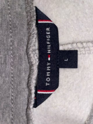 Pantalón corto chándal Tommy Hilfiger Talla L.