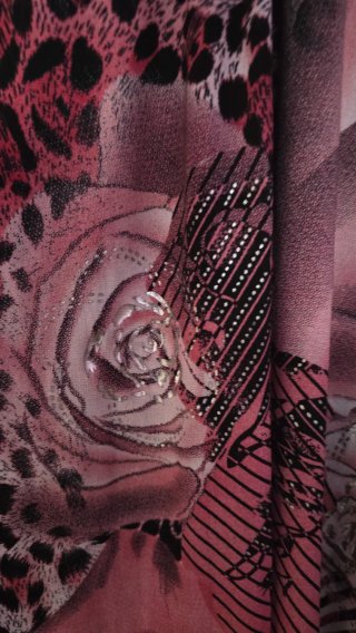 Camiseta  Estampado Floral y Animal Pr