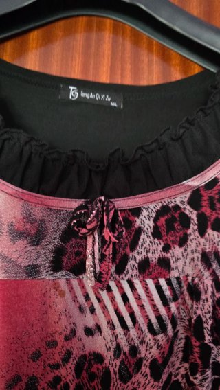 Camiseta  Estampado Floral y Animal Pr