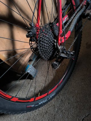 Bicicleta Specialized Rock Hopper 29 Alluminio