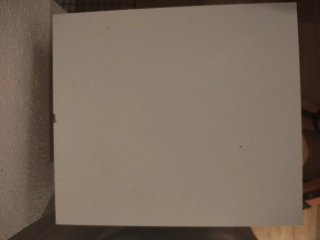 Mesita noche blanca 2 cajones. 49x 35 ancho x 45 f