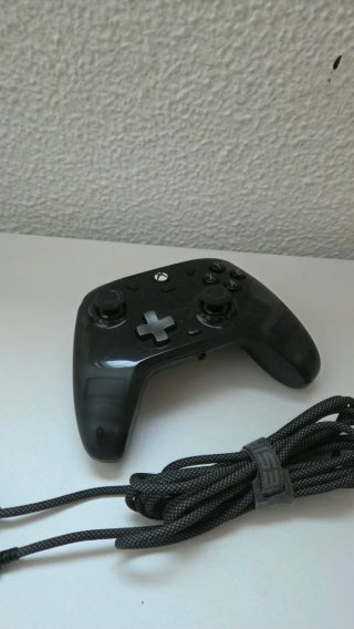 Mando Gamesir Kaleid RGB + 1 mes xbox ultimate