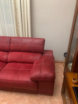 Sofá Cherloom rojo extensible