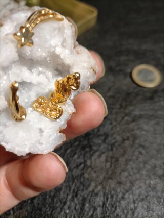 Belén miniatura sobre geoda cuarzo