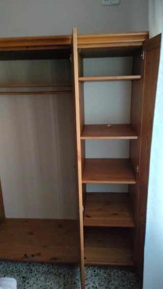 Armario de madera Ikea