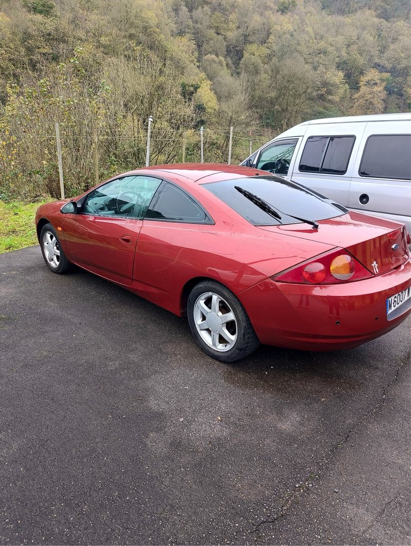 Ford Cougar 2.5 v6. 99 - foto 1