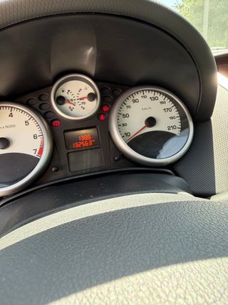 Peugeot 207sw año 2007 135.000 km