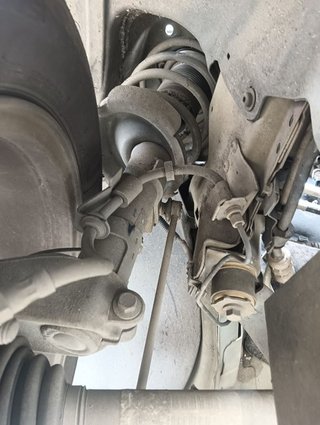 AMORTIGUADOR DELANTERO DERECHO FORD FOCUS BERLINA