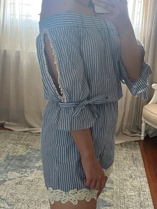 Mono Zara corto rayas blanco y azul