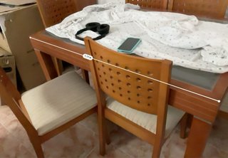 Mesa Comedor Cristal y Madera + 6 Sillas