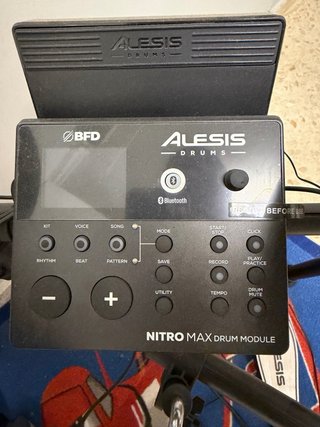 Batería Electrónica Alesis Nitro Max