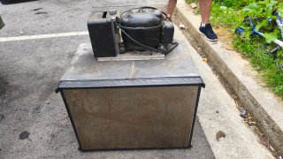 Nevera portátil con compresor
