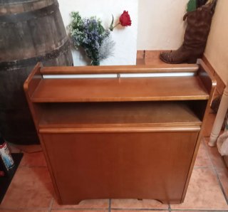 Escritorio infantil de madera