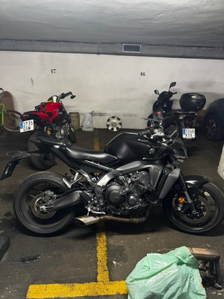 Yamaha MT-09 Negra
