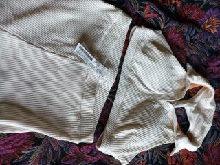 Conjunto Oysho Top y Shorts Beige Talla L