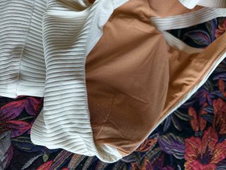 Conjunto Oysho Top y Shorts Beige Talla L