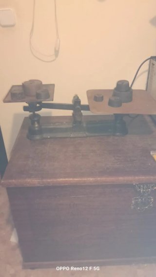 Antigua báscula de 20 kg