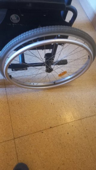 Silla de ruedas VERMEIREN. ATENCIÓN LEER BIEN.