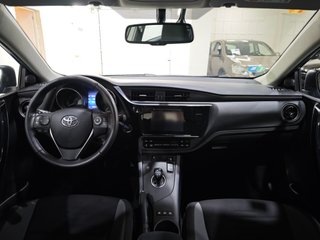 Toyota Auris 1.8 140H Hybrid Active