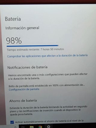 Portátil Rojo 13,3 Full HD