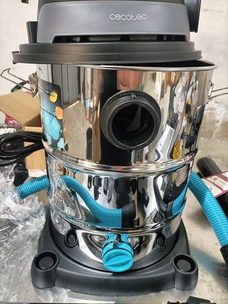 - Cecotec aspirador sólidos líquidos metal poten
