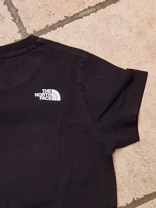 T-shirt The North Face nera taglia S