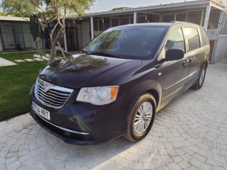 Lancia Voyager 2012