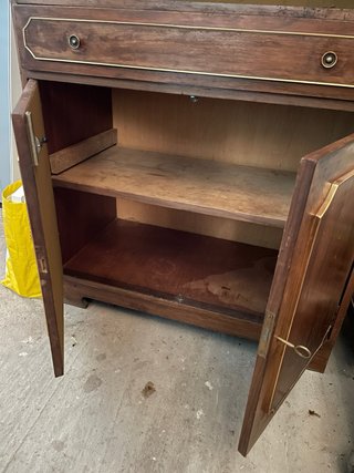 Mueble antiguo madera y cristal