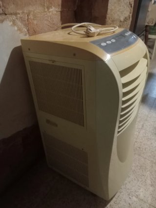 Aire Acondicionado Portátil Beige
