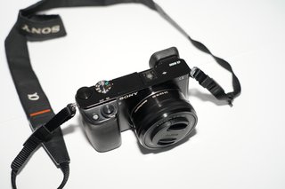 Cámara Sony ILCE-A6000 Negra
