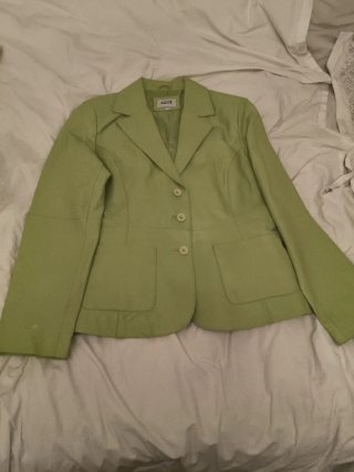 Chaqueta AZOI verde piel