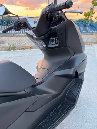Honda PCX Negra Scooter