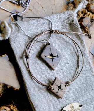 Pulsera Wind Rose Madera y Latón