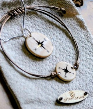 Pulsera Wind Rose Madera y Latón