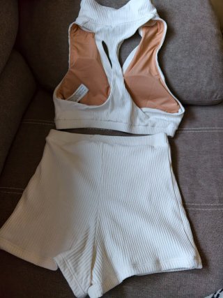 Conjunto Oysho Top y Shorts Talla M