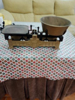 Báscula antigua de 10 kg