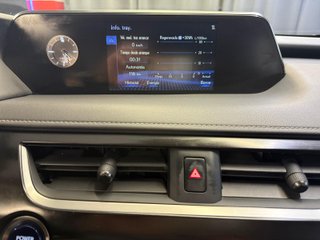 LEXUS UX 250h Business 1 dueño + IVA deducible