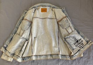 Chaqueta Vaquera Pull&Bear Desgastada