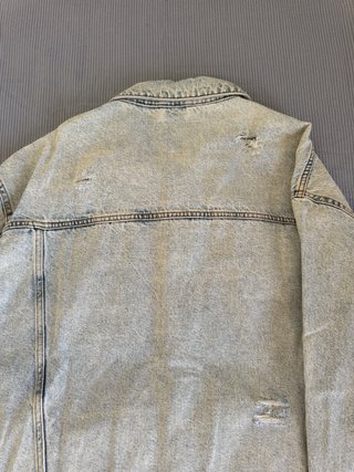 Chaqueta Vaquera Pull&Bear Desgastada