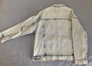 Chaqueta Vaquera Pull&Bear Desgastada