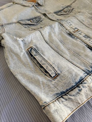 Chaqueta Vaquera Pull&Bear Desgastada